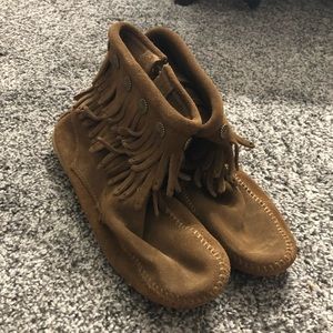 Minnetonka booties❣️
